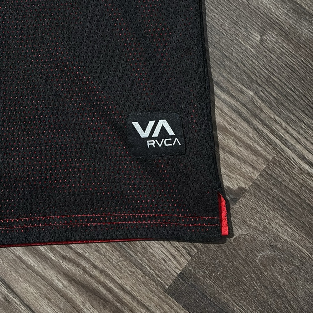 Reversible RVCA mesh tank - Picture 3 of 9